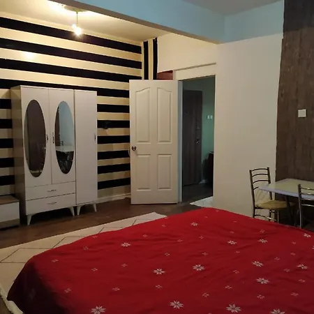 Отель Uzis Double